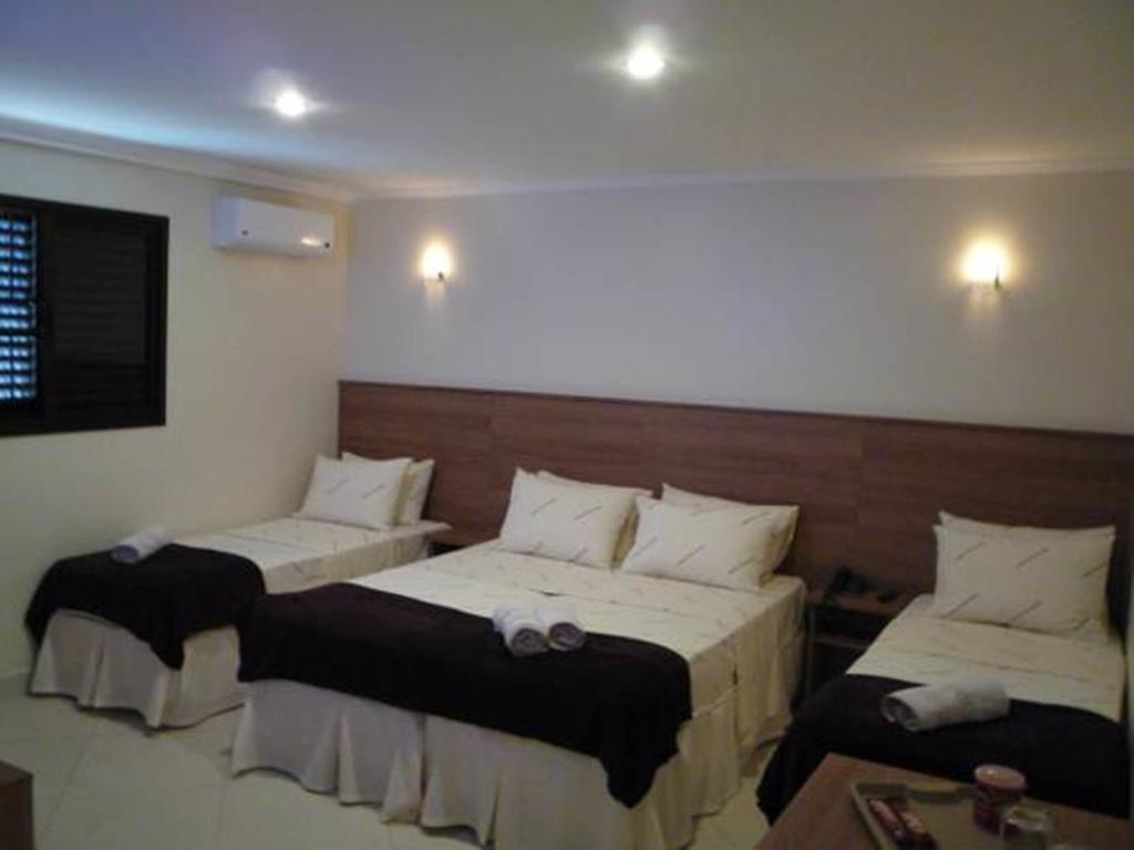 Itupeva Plaza Hotel Buitenkant foto